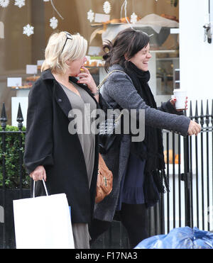 Lily Allen, Singer seen shopping in Nottinghill with her mother, London 2013 Stock Photo