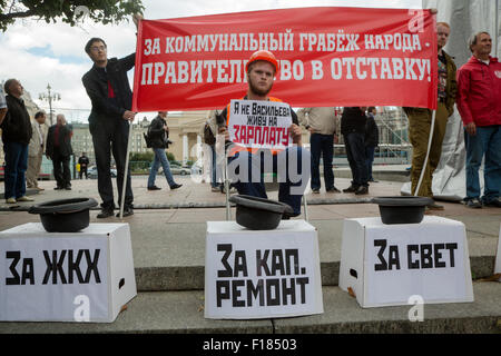 Moscow, Russia. 29th Aug, 2015. The demonstrators at the protest against the economic and social policy of the Government of the Russian Federation at the central square of Moscow, Russia Credit:  Nikolay Vinokurov/Alamy Live News Stock Photo