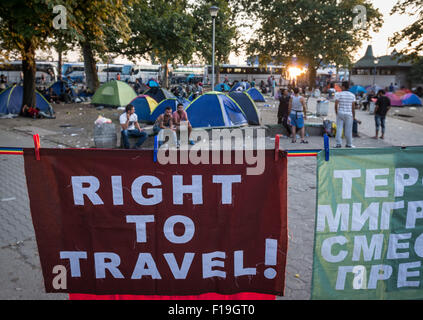 Belgrade, Serbia. 29th August 2015. Makeshift camp in Belgrade’s Bristol Park. Serbia is one of the main stopping points for Syrian, Iraqi and Afghan refugees trying to reach northern Europe. Stock Photo