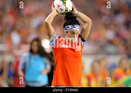 Houston, TX, USA. 30th Aug, 2015. Houston Dash defender Ella Masar #30 throws the ball back into play during the NWSL regular season match between the Houston Dash and the Boston Breakers from BBVA Compass Stadium in Houston, TX. Credit image: Erik Williams/Cal Sport Media/Alamy Live News Stock Photo