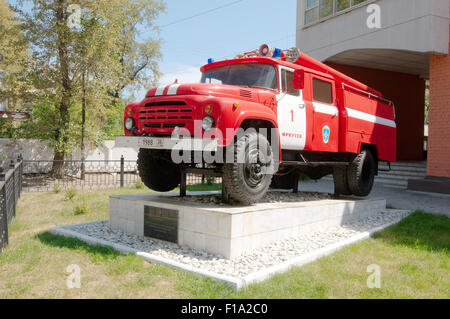 Irkutsk, Siberia, Russia. 26th Sep, 2009. The fire truck. Irkutsk, Siberia, Russian Federation © Andrey Nekrasov/ZUMA Wire/ZUMAPRESS.com/Alamy Live News
