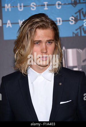 Los Angeles, California, USA. 30th Aug, 2015. Austin Butler arrives for the 2015 MTV Video Music Awards at the Microsoft theater. Credit:  Lisa O'Connor/ZUMA Wire/Alamy Live News Stock Photo