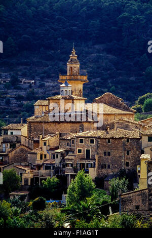 The pretty hillside village of Valldemossa. region Comarca, Serra de Tramuntana, Majorca. Balearic Islands. Spain. Europe