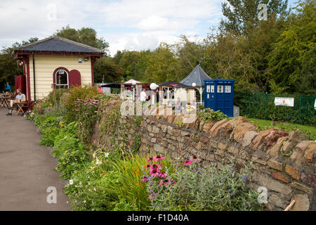 The Warmley's Waiting Room Cafe have come up with an innovative solution for their toilet by using a Doctor Who “Tardis” Stock Photo