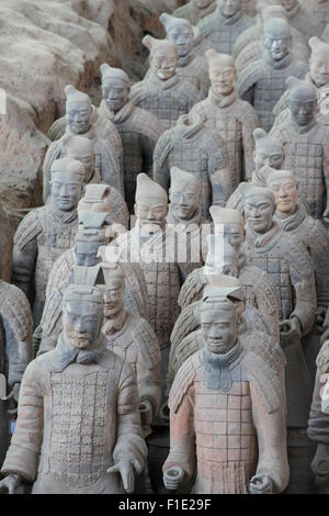 Terracotta warriors depicting the armies of Qin Shi Huang, the first Emperor of China in Xi'an, Shaanxi, China Stock Photo