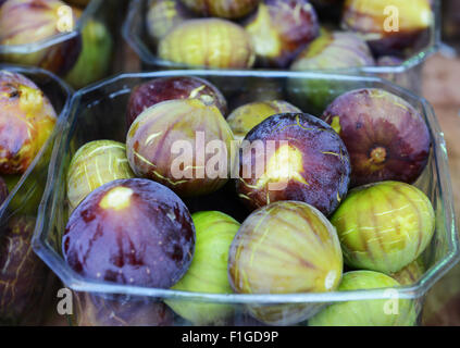 Fresh figs sold at the vibrant 'Machane Yehuda' market in Jerusalem.
