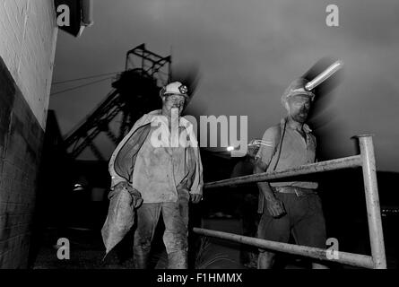 Miners finishing their afternoon shift at Tower colliery, Hirwaun, Cynon valley, south Wales valleys. Stock Photo