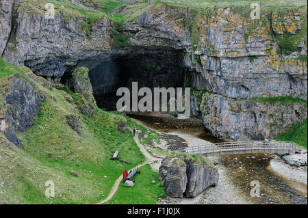 Smoo cave Scotland Stock Photo - Alamy