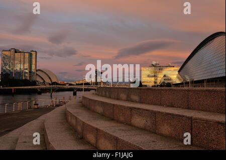 Glasgow, Scotland, UK. 02nd Sep, 2015. Sunset over the River Clyde, with the Clyde Arc, known locally as the Squinty Bridge, the Finnieston Crane, the BBC and the Science Centre, lit up by the sun. Credit:  Tony Clerkson/Alamy Live News Stock Photo
