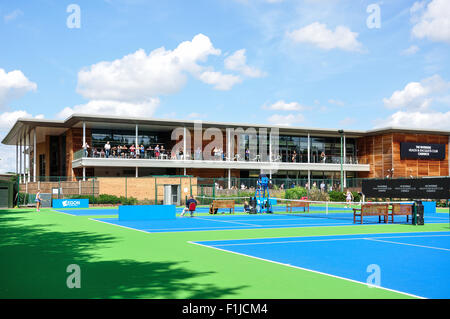 Tennis courts at The Riverside Health & Rackets Club Chiswick, Borough of Hounslow, Greater London, England, United Kingdom Stock Photo