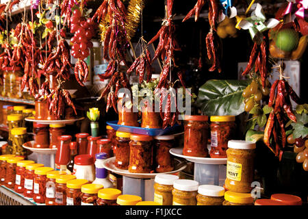 Chilli, spices and Atchar, Victoria Street Market Stock Photo