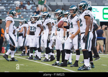 East Rutherford, New Jersey, USA. 03rd Sep, 2015. East Rutherford, New Jersey, USA. 3rd Sep, 2015. Philadelphia Eagles get ready to stretch during warm-ups prior to the NFL game between the Philadelphia Eagles and the New York Jets at MetLife Stadium in East Rutherford, New Jersey./Alamy Live News Credit:  Cal Sport Media/Alamy Live News Stock Photo