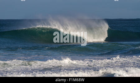 Empty peak breaking at Gas Bay in Margaret River Stock Photo