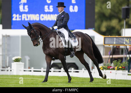 Stamford, Lincs, UK. 3rd September, 2015. The Land Rover Burghley Horse Trials 2015 Andrew Hoy on Rutherglen Credit:  Tim Scrivener/Alamy Live News Stock Photo