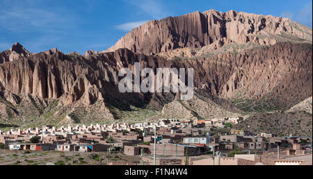 Massif and town of San Peditro in the Quebrada de Humahuaca valley of Jujuy Province Argentina, north of Salta Stock Photo