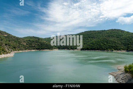 The Barrage de l'Agly, a huge dam creating a reservoir at the upper Agly river in Roussillon, southern France Stock Photo