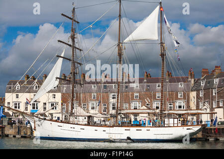 Weymouth, Dorset, UK. 5 September 2015. Crowds attend the Waterfest festival in Weymouth. Le Marite is the last 3-masted schooner - 45 metre 'White Lady' from Granville Credit:  Carolyn Jenkins/Alamy Live News Stock Photo