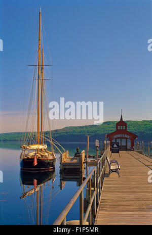 Town dock on Seneca Lake, Watkins Glen, New York, USA Stock Photo