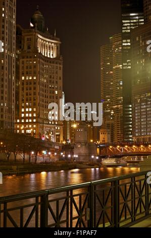 The Chicago Riverwalk at Night Stock Photo - Alamy