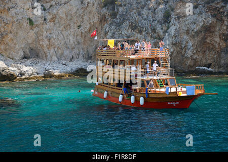 Beach and mountains near Alanya, Turkey Stock Photo