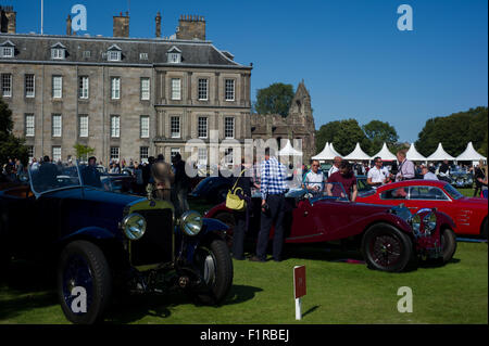 Edinburgh, Scotland, 6th of September 2015. Concours of Elegance at the Palace of Holyroodhouse in Edinburgh.  A variety of around 60 of the rarest classic cars line up on the grounds of the Queens palace grounds in Edinburgh. Some of the cars have never been displayed in the UK. The cars had been on a tour of Scotland leading ending with the main Concours event. Credit:  Andrew Steven Graham/17�Թ����� Live News Stock Photo
