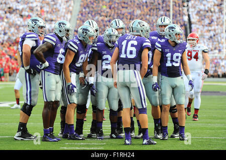 Manhattan, Kansas, USA. 05th Sep, 2015. The K-State offense looks to the sideline in the first half in action during the NCAA Football game between South Dakota Coyotes and Kansas State at Bill Snyder Family Stadium in Manhattan, Kansas. Kendall Shaw/CSM/Alamy Live News Stock Photo