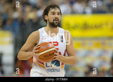Berlin, Germany. 05th Sep, 2015. Spain's Sergio Llull in action during the European Championship basketball match between Spain and Serbia at the Mercedes-Benz-Arena in Berlin, Germany, 05 September 2015. Photo: LUKAS SCHULZE/dpa/Alamy Live News Stock Photo