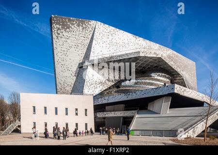 France, Paris, The Philarmonie de Paris by the architecte Jean Nouvel, finishing touch Stock Photo