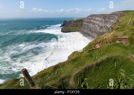 Ireland, County Clare, Cliffs of Moher Stock Photo