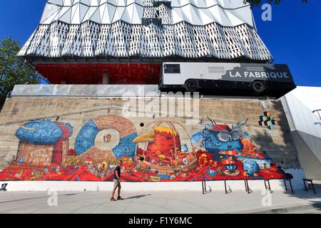 France, Loire Atlantique, Nantes, Fresco on the walls of the cultural center La Fabrique on the Island of Nantes Stock Photo