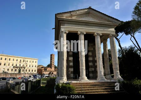 Italy, Rome, Forum Boarium, tempio della Fortuna Virile, temple of Portunus Virilis Stock Photo