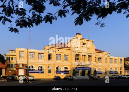 Cambodia, Phnom Penh, main Post office french colonnial style building Stock Photo