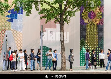 South Korea, Seoul, Jung-gu district bus stop Stock Photo