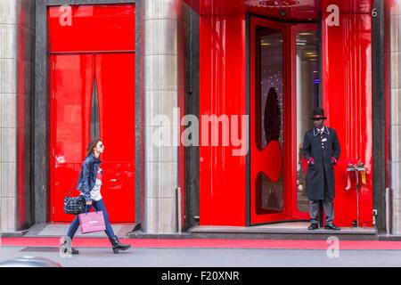 Italie, Lombardie, Milan, Court Corso Giacomo Matteotti and entrance of the hotel Boscolo Stock Photo