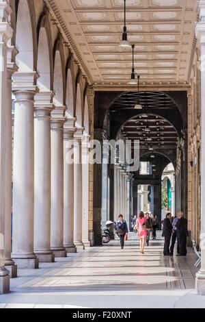 Italie, Lombardie, Milan, court corso Giacomo Matteotti Stock Photo