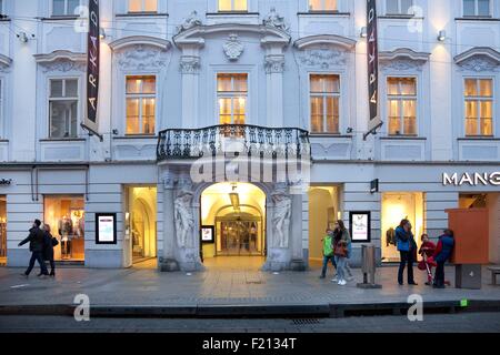 Shopping Street In Linz Upper Austria Austria Stock Photo Alamy