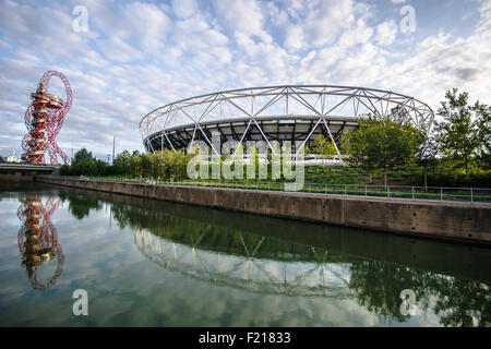 Queen Elizabeth Olympic Park, London, UK stadium, tower and canal. Built for London 2012 Olympics. Venue Stock Photo