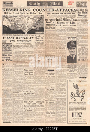 1944 Daily Mail front page reporting Battle for Anzio Beachheads Stock Photo