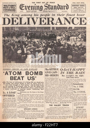 1945 Evening Standard (London) front page reporting the end of World War Two and VJ Day Stock Photo