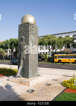 The statue of Dr Alberto Joao Cardoso Goncalves Jardimon, Funchal Promenade, Madeira, Portugal Stock Photo