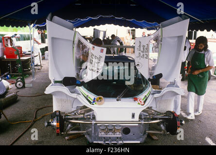 Photo Ancienne Pitstop Jaguar XJR 5 Group 44 Bob Tullius Bill Adam Années 80