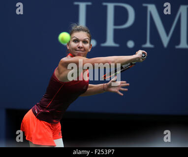 Flushing Meadows, New York, USA. 11th Sep, 2015. Simona Halep of Romania during her semifinal match against Flavia Penetta of Italy at the U.S. Open in Flushing Meadows, New York on September 11th, 2015.  Penetta won the match 6-1, 6-3. Credit:  Adam Stoltman/Alamy Live News Stock Photo