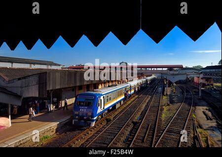 Sri Lanka, Colombo, Maradana train station Stock Photo