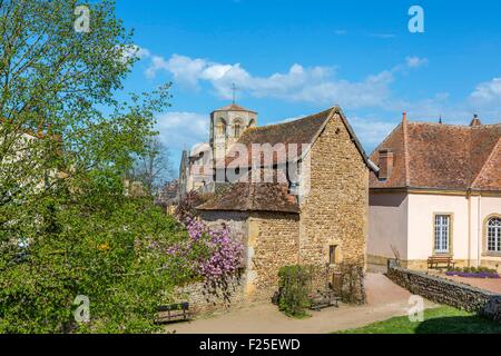 France, Saone et Loire, Semur en Brionnais, romanesque church, Brionnais Stock Photo