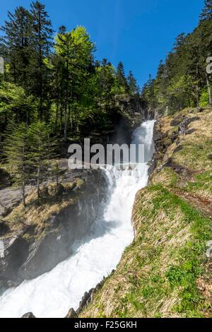 France, Hautes Pyrenees, Cauterets, Bousses waterfall , Parc National des Pyrenees (Pyrenees National Park) Stock Photo