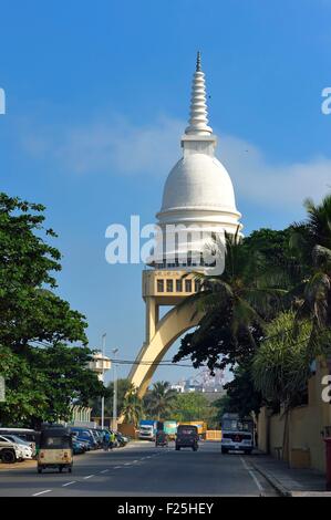 Sri Lanka, Western Province, Colombo District, Colombo Fort, the Sambodhi Chaithya Buddhist temple Stock Photo