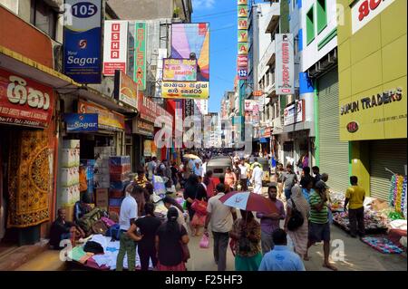 Sri Lanka, Western Province, Colombo District, Colombo, the lively Pettah Bazaar in 2nd Cross Street Stock Photo