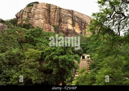 The ancient rock fortress of Yapahuwa is similar to, but smaller than,  Sigiriya. Dating from the 13th century, it was the capital and main  stronghold of King Bhuvanekabahu I (1272 - 1284)