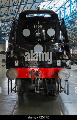 34051 Battle of Britain Class Locomotive Winston Churchill on Display ...