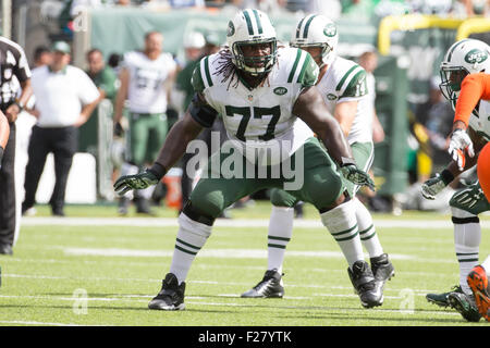 Jacksonville, FL, USA. 30th Sep, 2018. New York Jets offensive guard James  Carpenter (77) during 2nd half NFL football game between the New York Jets  and the Jacksonville Jaguars. Jaguars defeated Jets